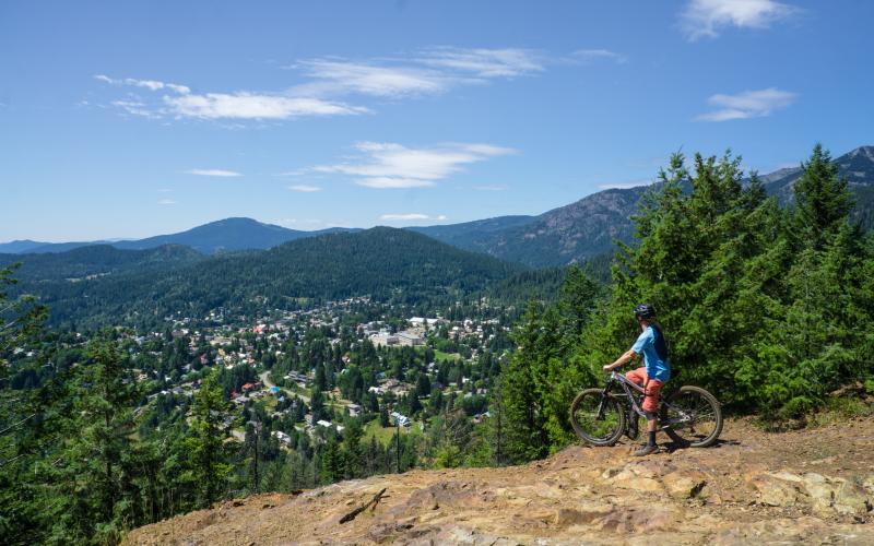 Exploring Rossland Mountain biking single tracks ZenSeekers
